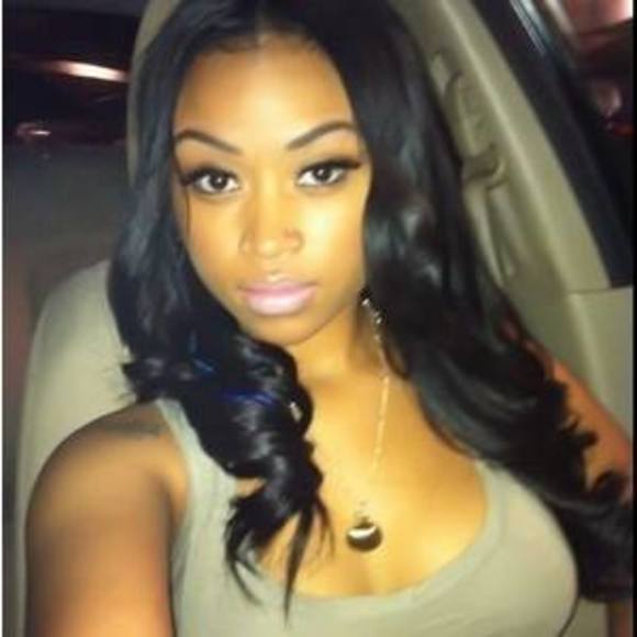 Meet your Posher, Samara - Picture 1 of 1